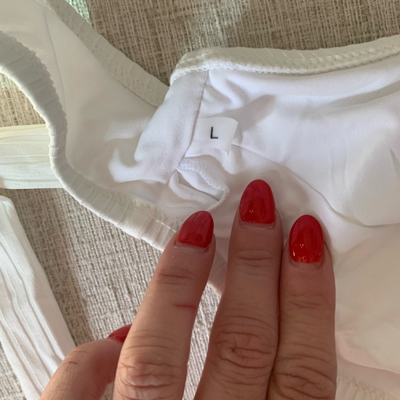 CUPSHE bikini top size large nwot - Picture 3 of 3